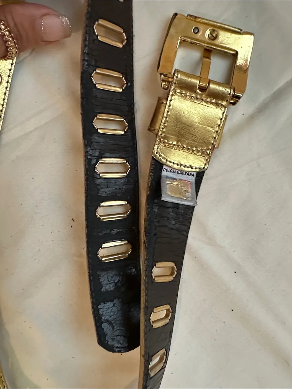 Authentic D&G Dolce & Gabbana Metallic Gold Belt – Logo Buckle